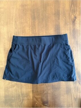 Athleta Brooklyn Skort 13.5” Black Size 12 Slit Pockets EUC